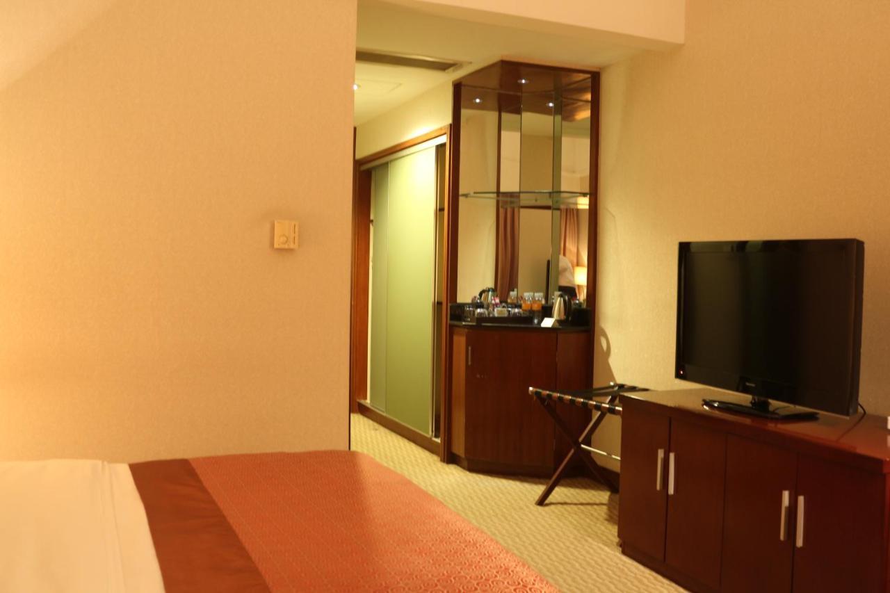 Hotel Jinling Jingyuan Plaza Nanking Exterior foto