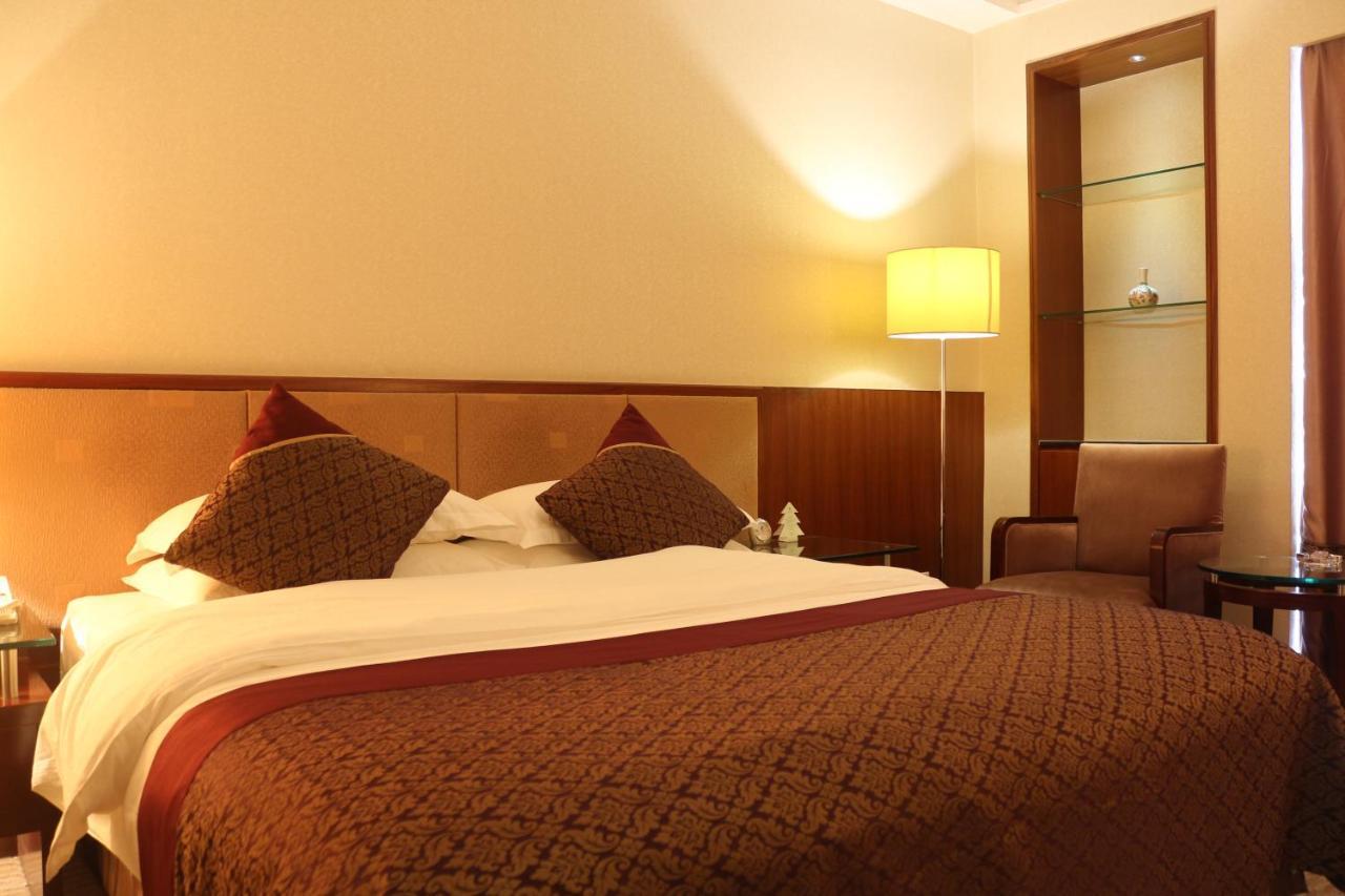 Hotel Jinling Jingyuan Plaza Nanking Exterior foto