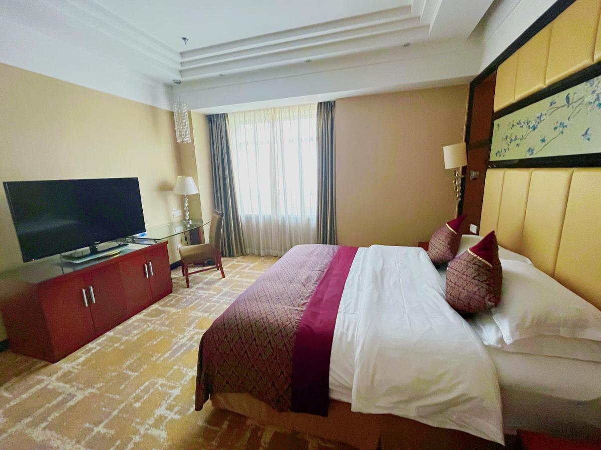 Hotel Jinling Jingyuan Plaza Nanking Exterior foto